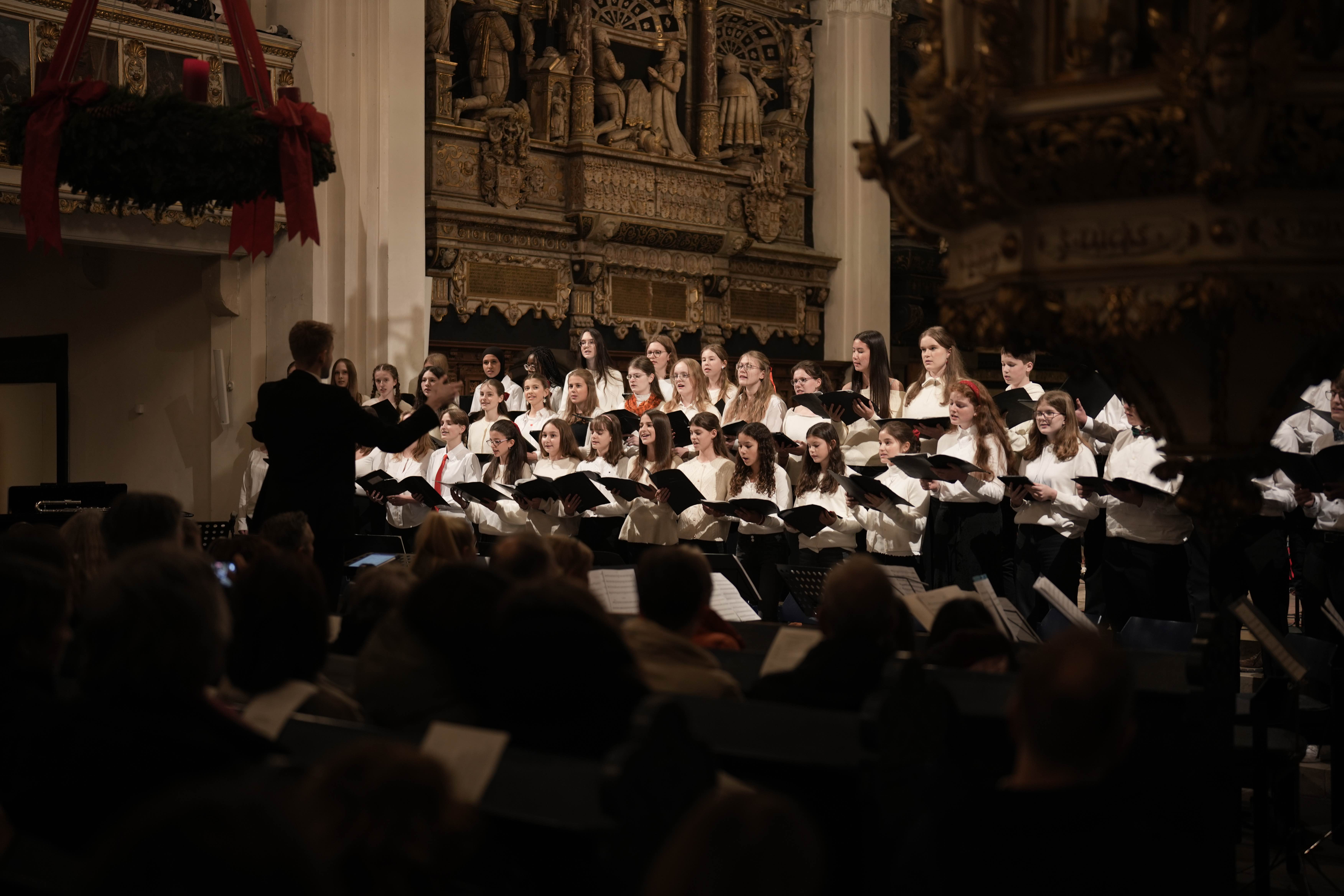 Weihnachtskonzert des Ernestinums in der Stadtkirche